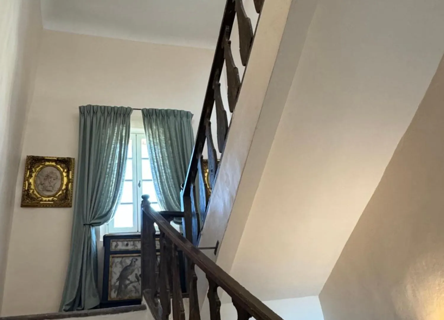 Atlantes De Saint Saturnin Villa